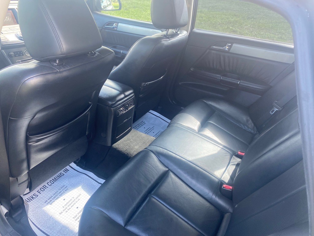 2007 INFINITI M35 Image 6