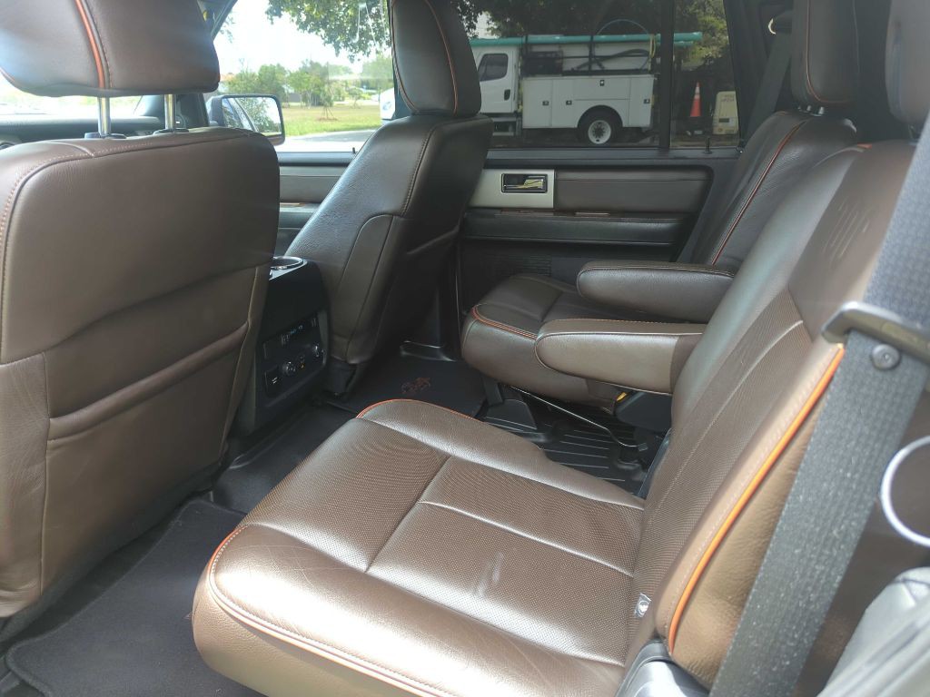 2017 Ford Expedition Image 9
