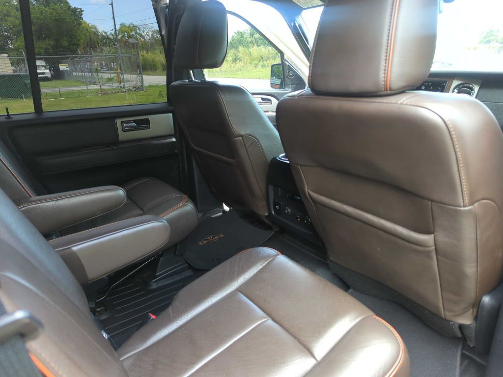 2017 Ford Expedition Image 13