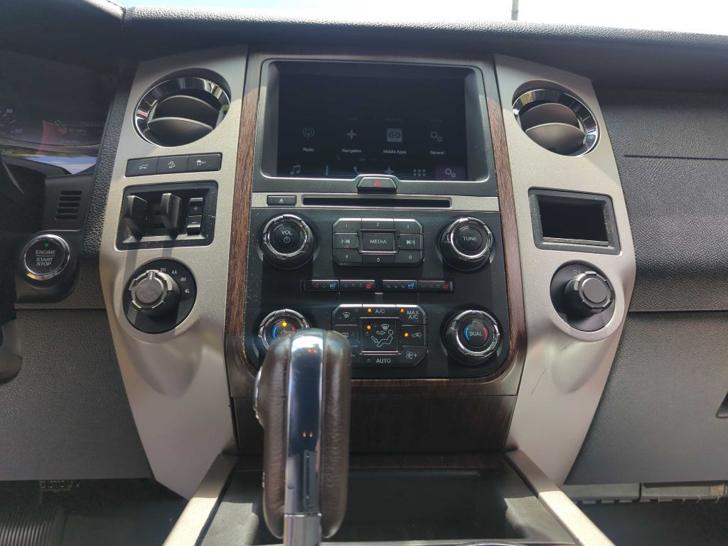 2017 Ford Expedition Image 17