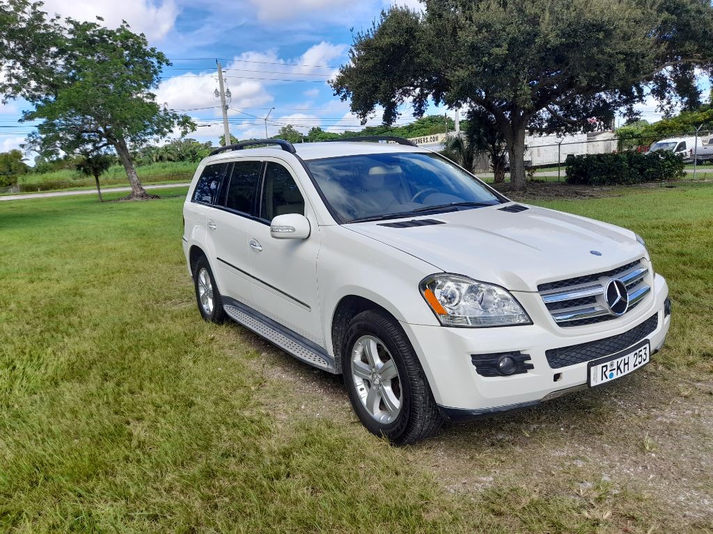 2008 Mercedes-Benz GL-Class Image 3