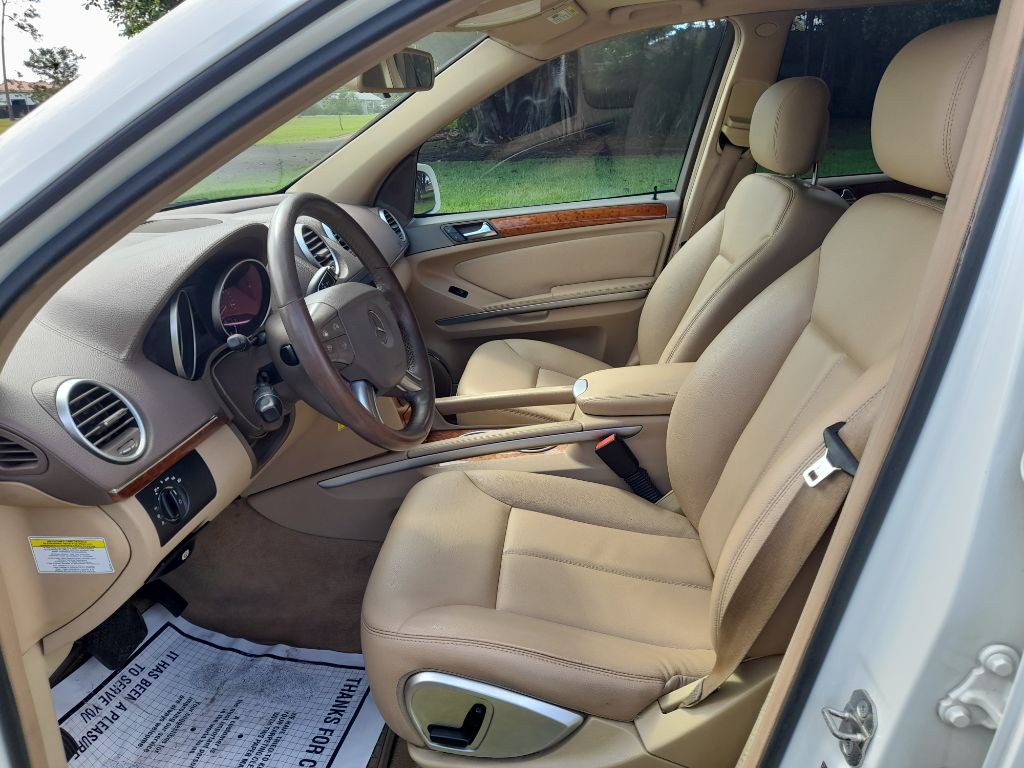 2008 Mercedes-Benz GL-Class Image 4