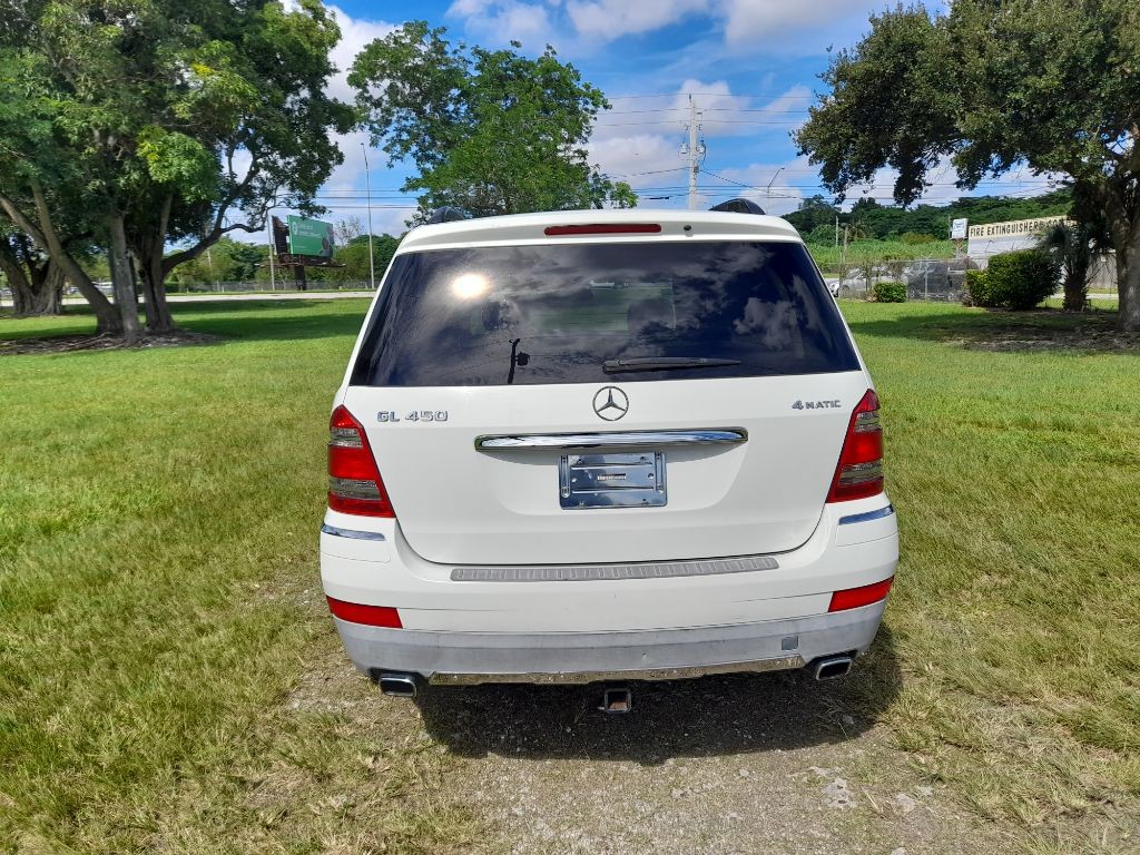 2008 Mercedes-Benz GL-Class Image 8