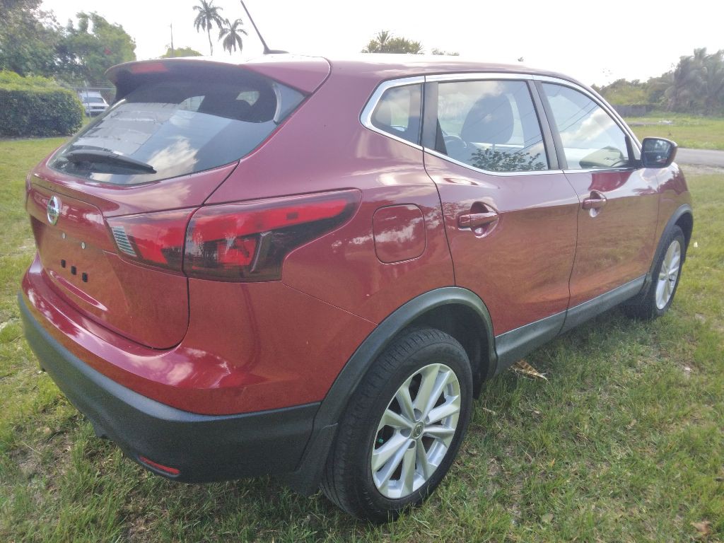 2017 Nissan Rogue Image 4