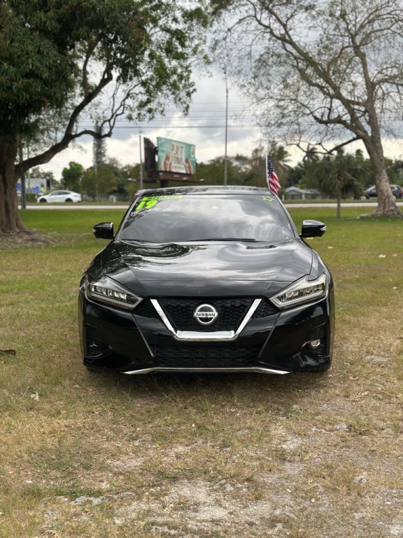 2019 Nissan Maxima Image 2