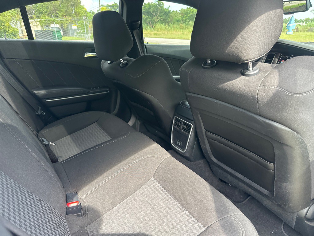 2021 Dodge Charger Image 9