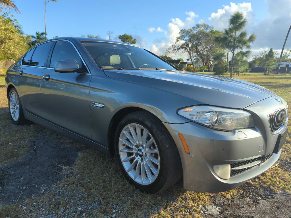2012 BMW 5 Series Image 6