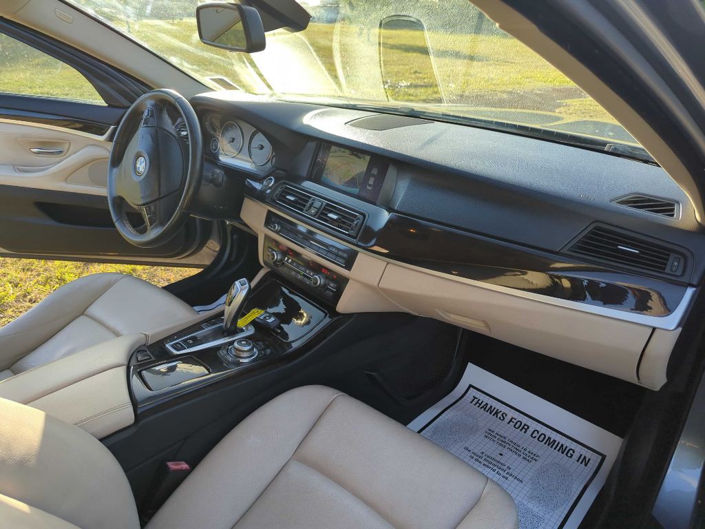 2012 BMW 5 Series Image 10