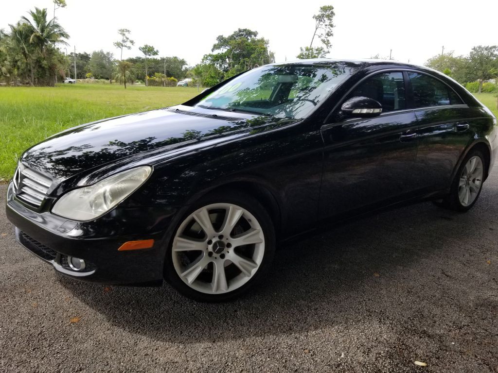 2008 Mercedes-Benz CLS-Class Image 2