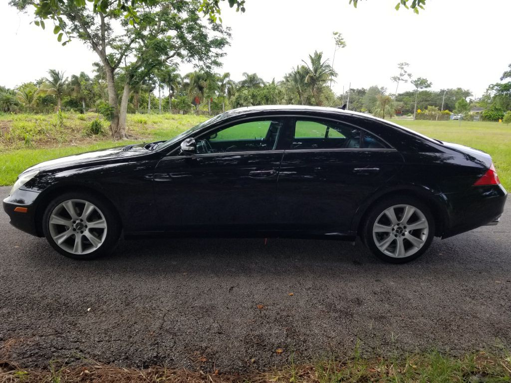 2008 Mercedes-Benz CLS-Class Image 3