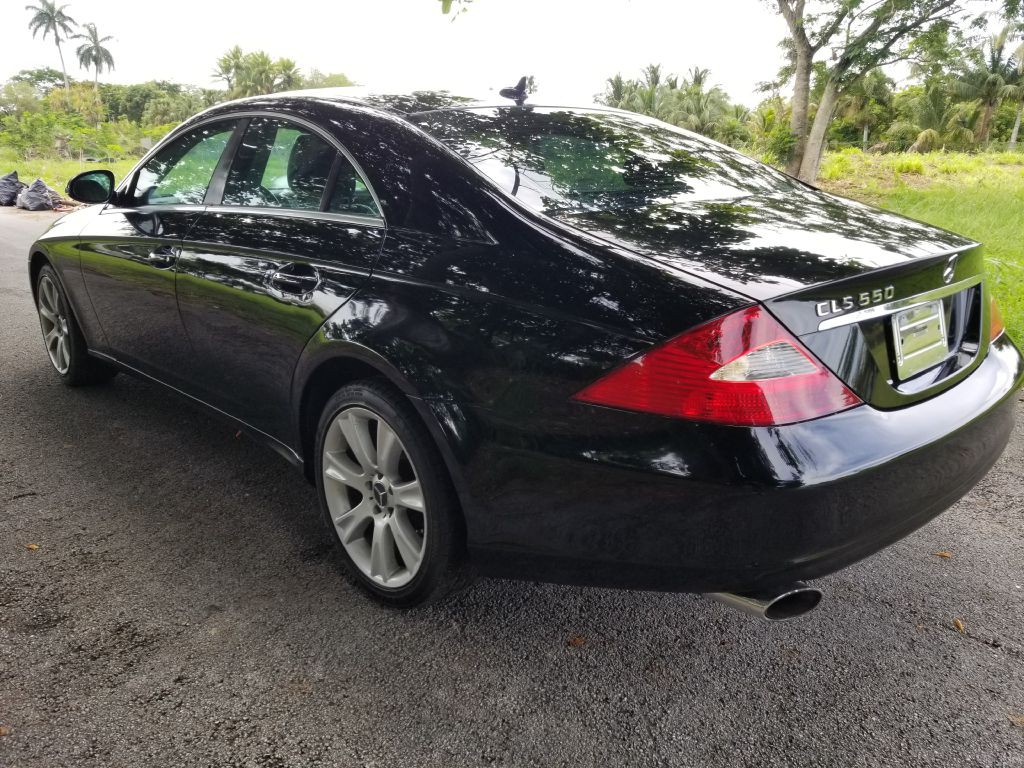 2008 Mercedes-Benz CLS-Class Image 4