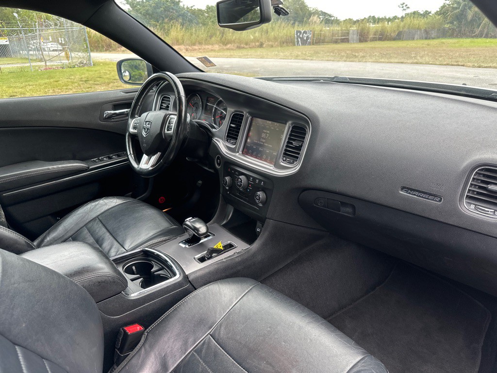 2014 Dodge Charger Image 11