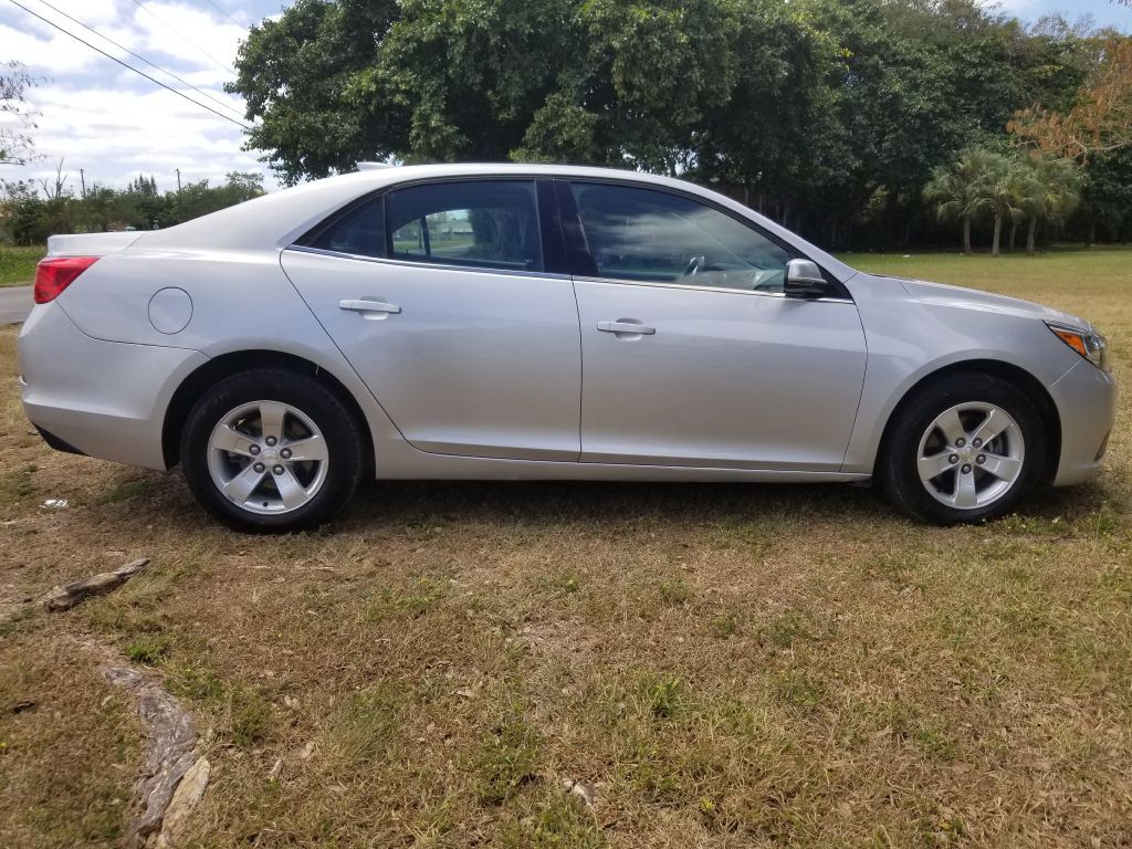 2016 Chevrolet Malibu Image 6