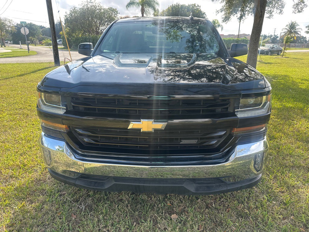 2017 Chevrolet Silverado 1500 Image 2