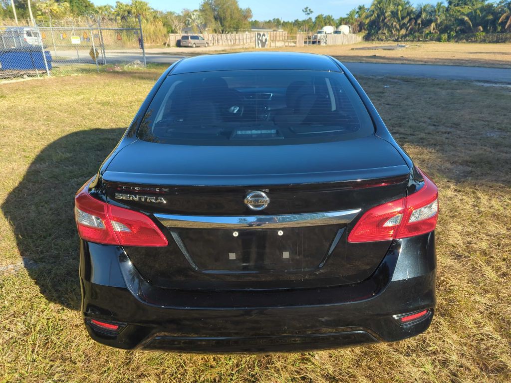 2017 Nissan Sentra Image 3