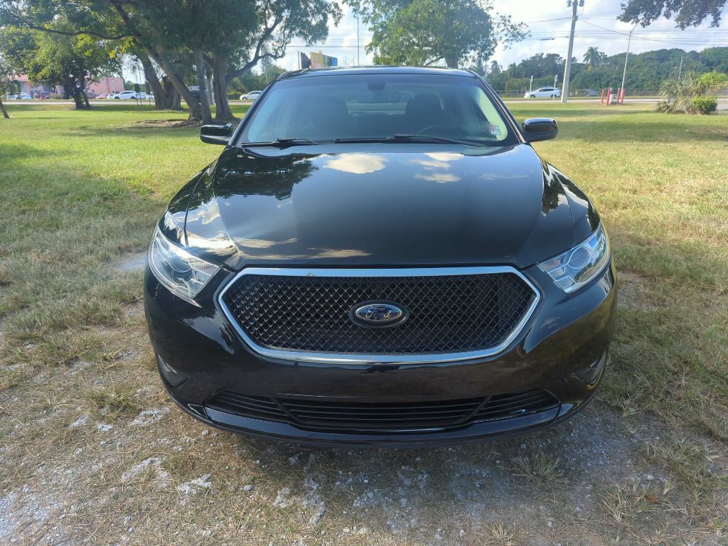 2016 Ford Taurus Image 2