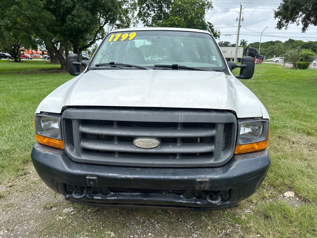 2001 Ford F-250 Image 2