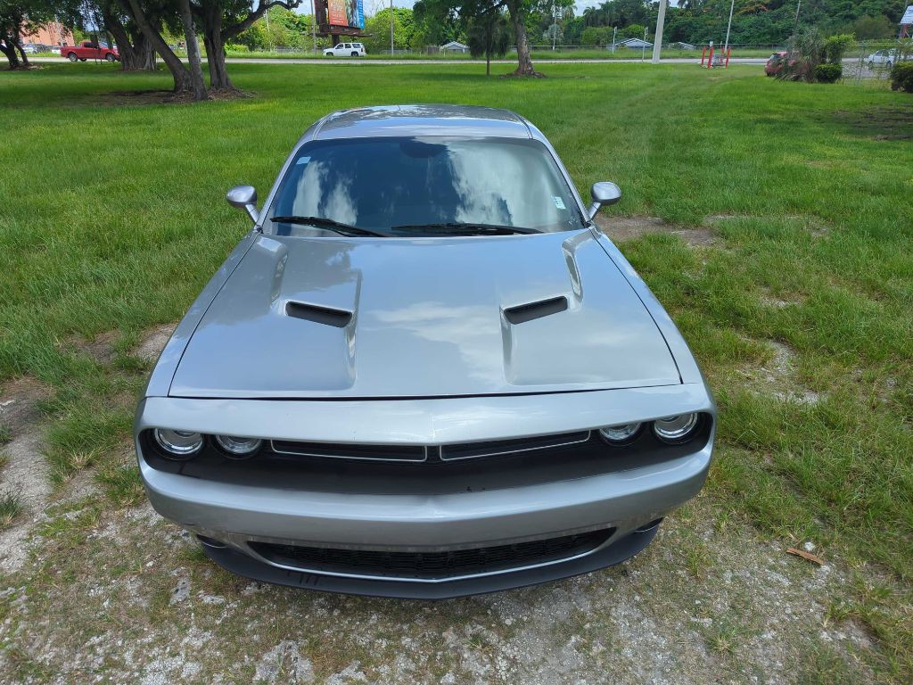 2017 Dodge Challenger Image 2