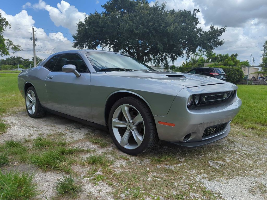 2017 Dodge Challenger Image 4