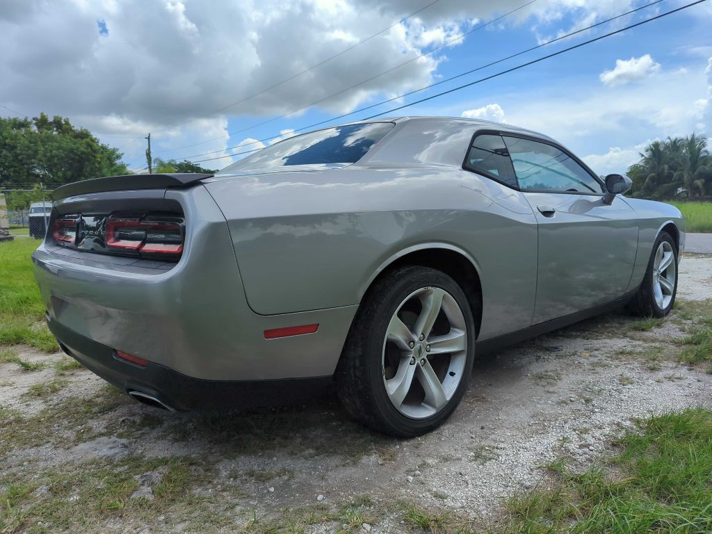 2017 Dodge Challenger Image 5