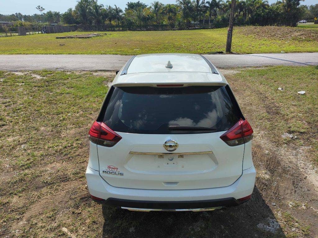 2017 Nissan Rogue Image 5