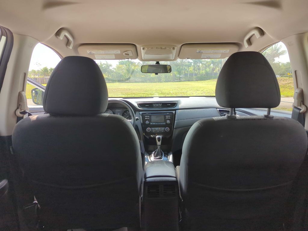 2017 Nissan Rogue Image 10