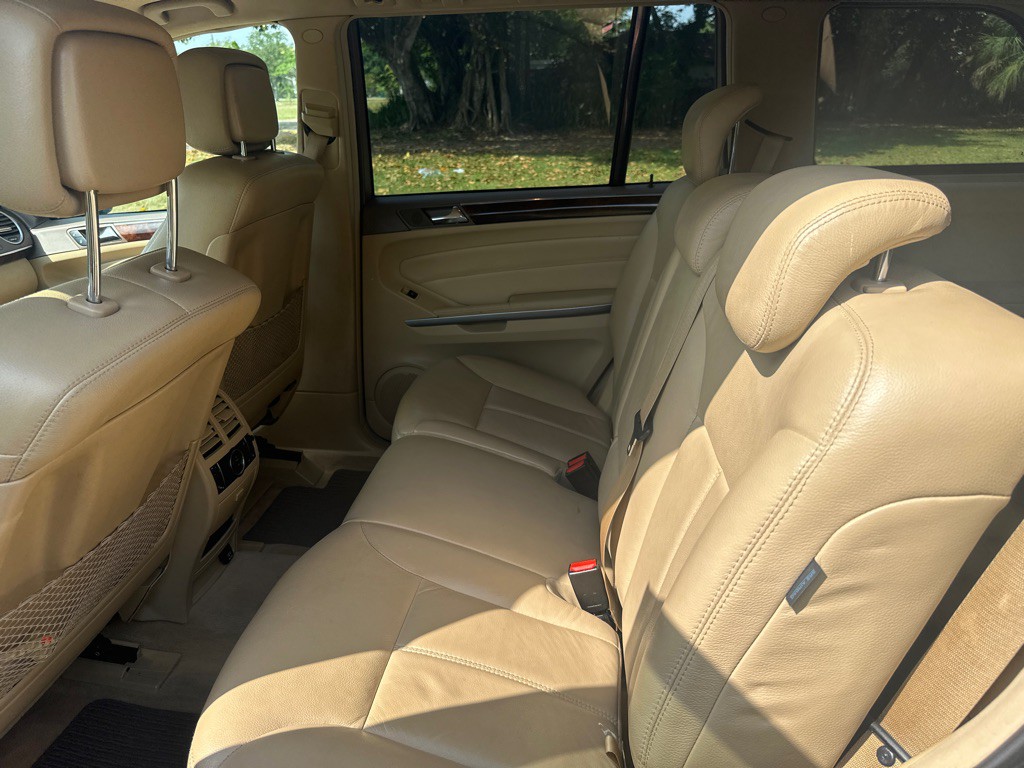 2007 Mercedes-Benz GL-Class Image 9