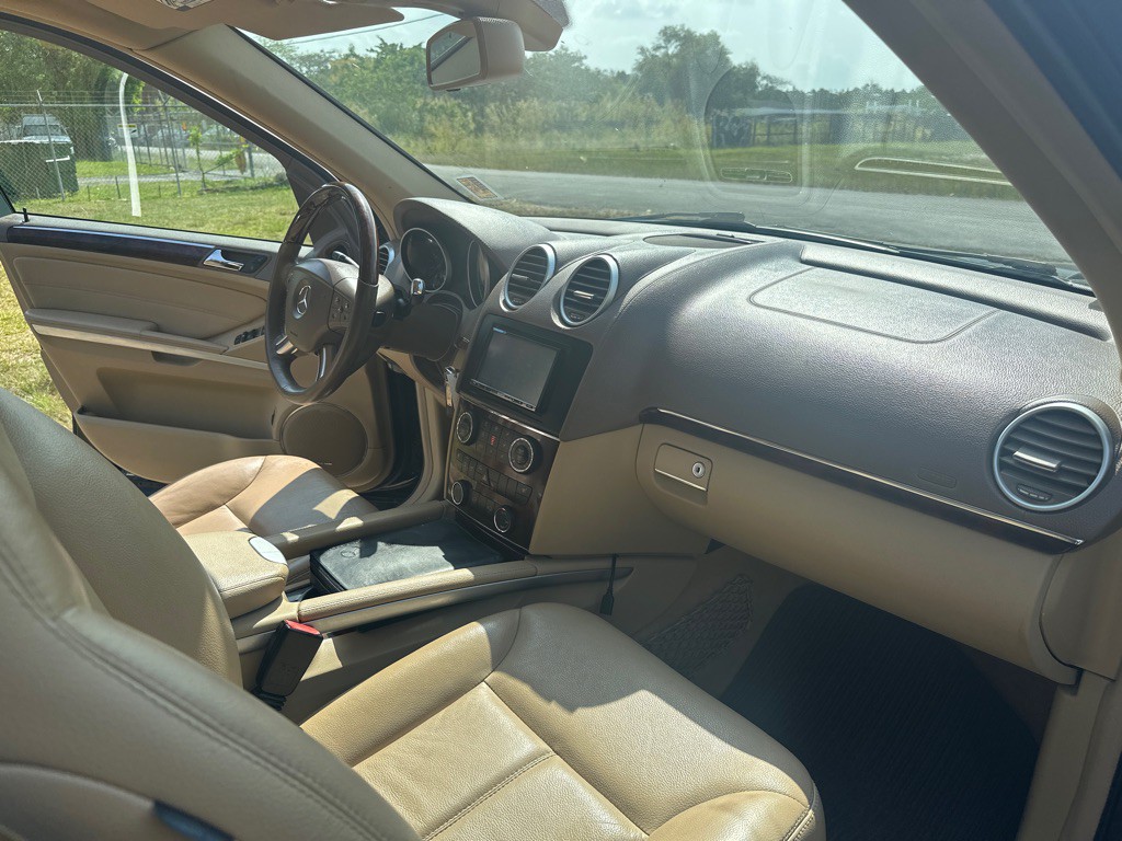 2007 Mercedes-Benz GL-Class Image 14