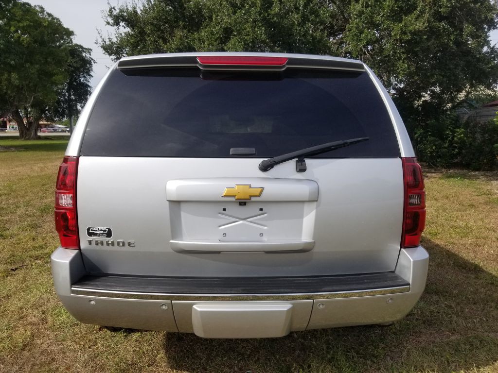 2014 Chevrolet Tahoe Image 3