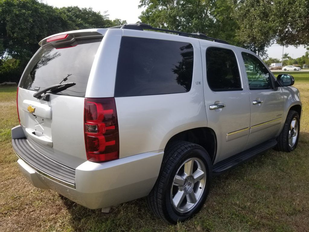 2014 Chevrolet Tahoe Image 4