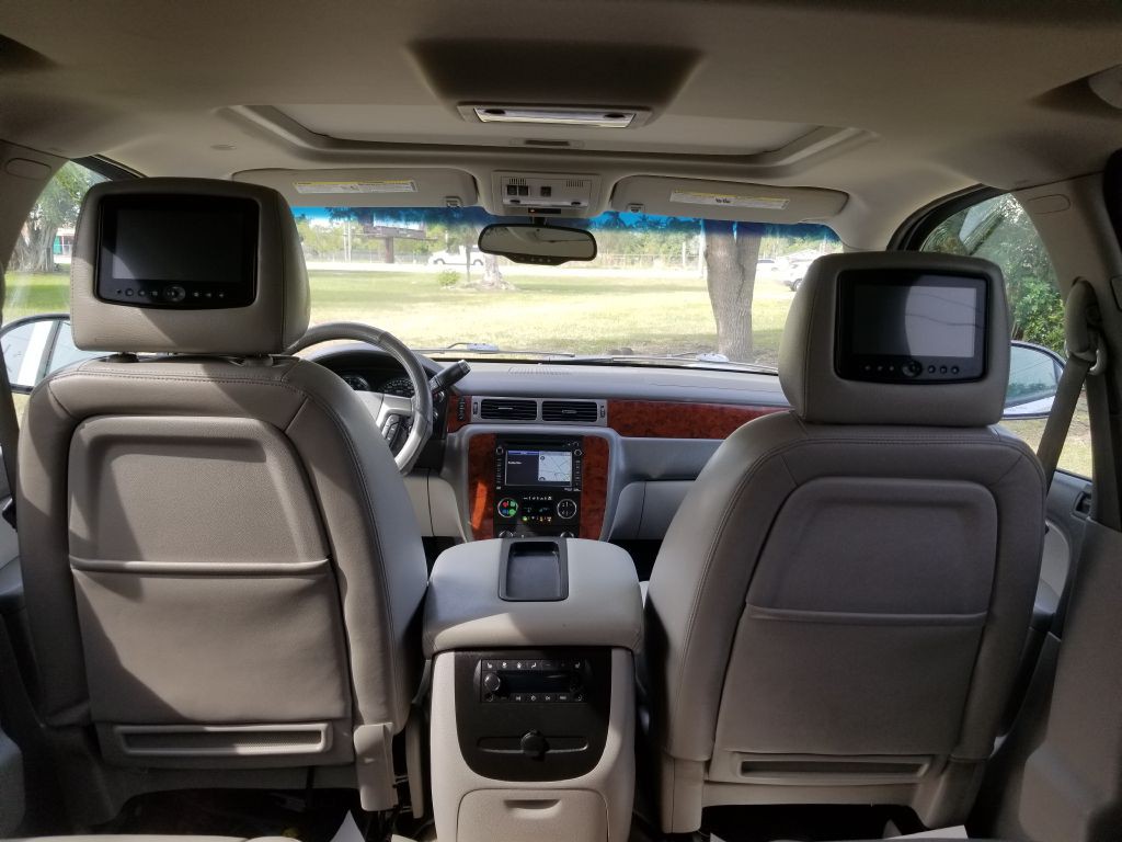 2014 Chevrolet Tahoe Image 9