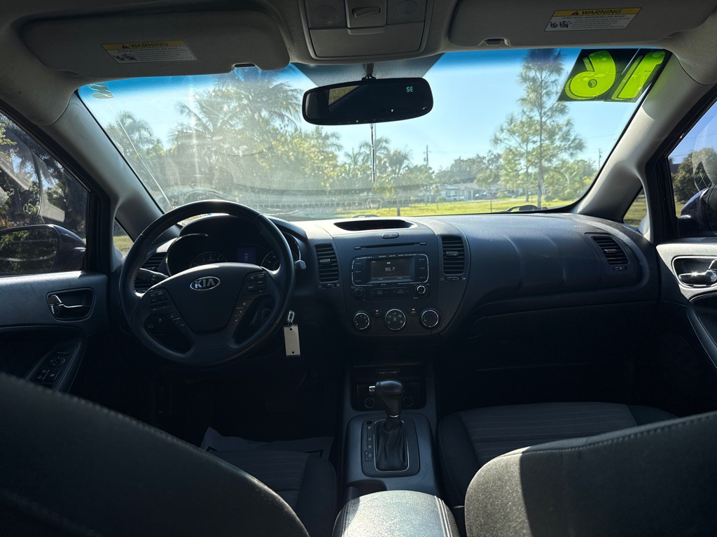 2016 Kia Forte Image 11