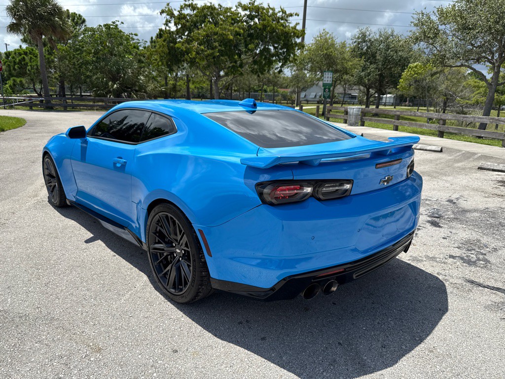 2022 Chevrolet Camaro Image 6