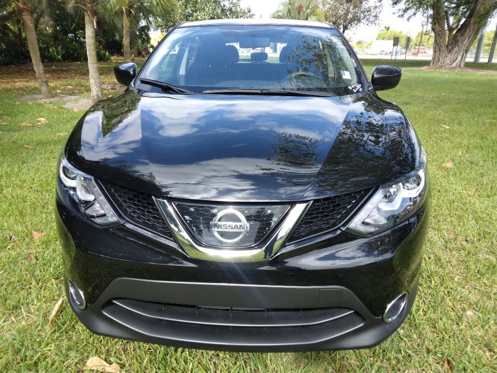 2019 Nissan Rogue Image 3