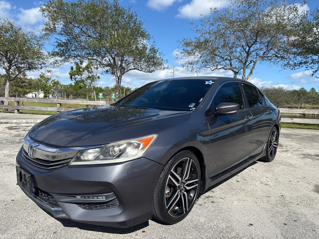 2017 Honda Accord Image 1