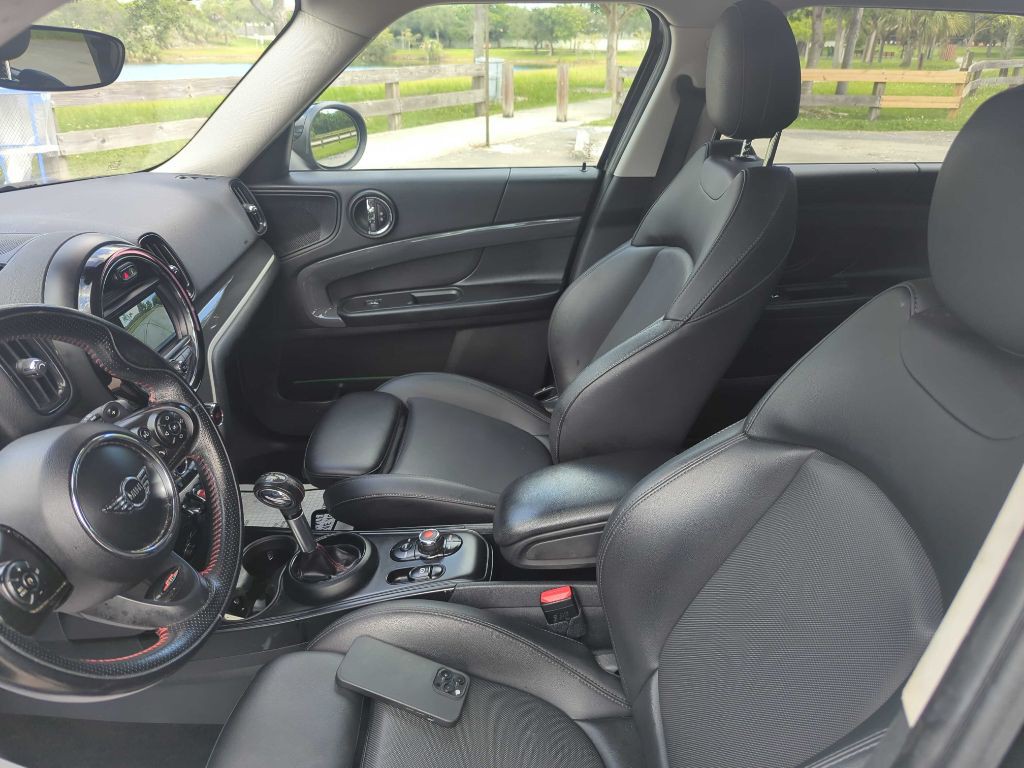 2019 MINI Cooper Image 15