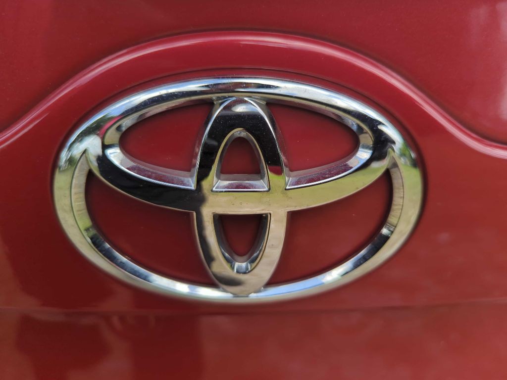 2012 Toyota Camry Image 13