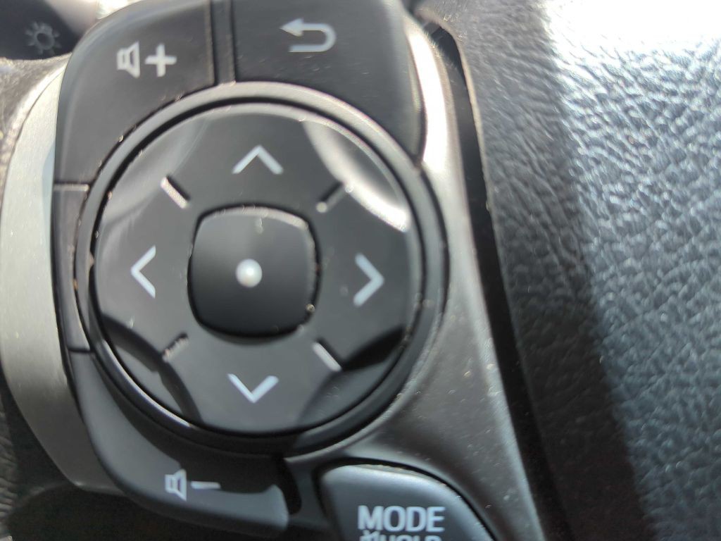 2012 Toyota Camry Image 16