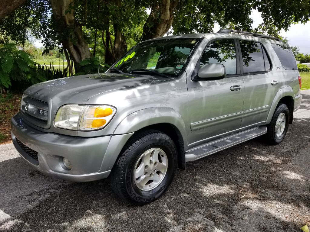 2003 Toyota Sequoia Image 1