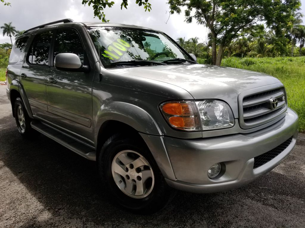 2003 Toyota Sequoia Image 13
