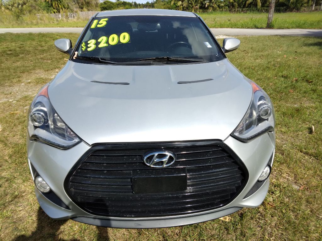 2015 Hyundai Veloster Image 3