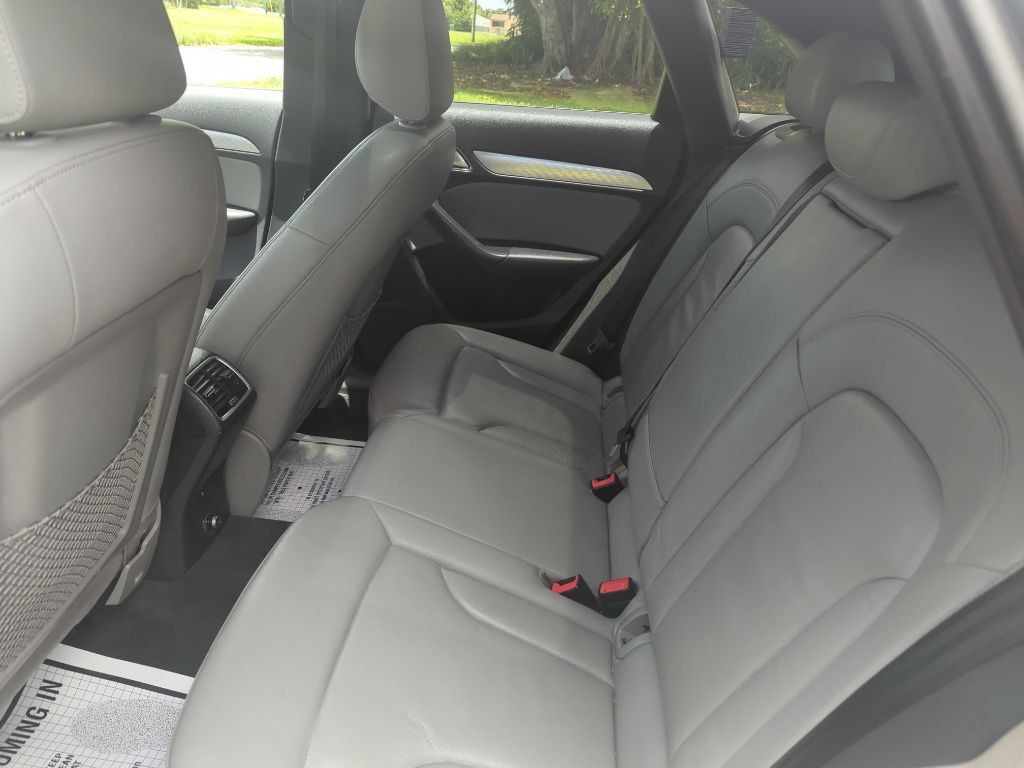 2016 Audi Q3 Image 8