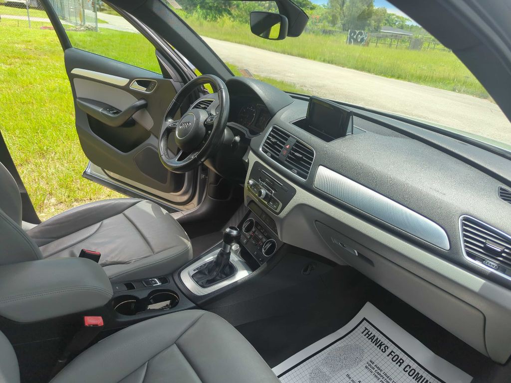 2016 Audi Q3 Image 10