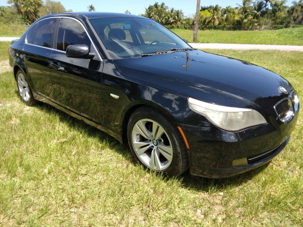 2009 BMW 5 Series Image 2