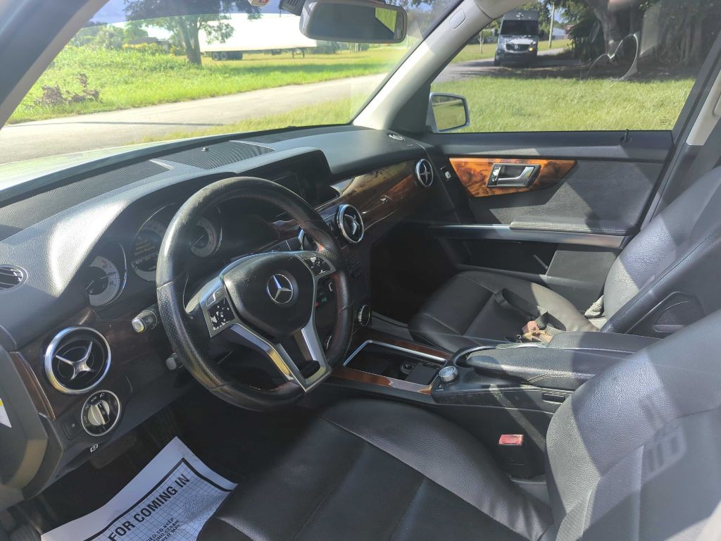 2013 Mercedes-Benz GLK-Class Image 9