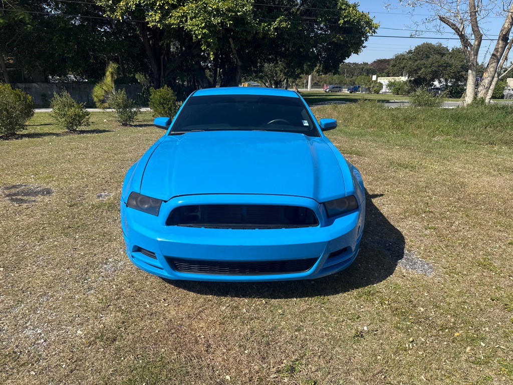 2014 Ford Mustang Image 2