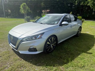 Image for 2020 Nissan Altima Platinum ID: 6895261