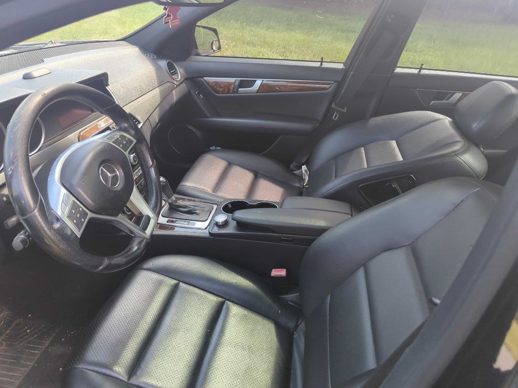 2013 Mercedes-Benz C-Class Image 8