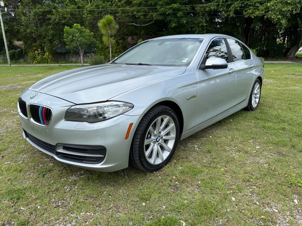 2014 BMW 5 Series Image 1