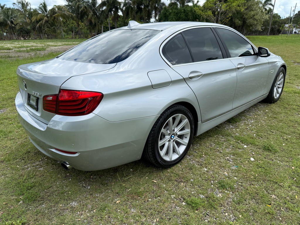2014 BMW 5 Series Image 4